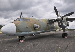 2010-06-13 11-13-23- original - LW Museum Gatow - Antonov AN-26