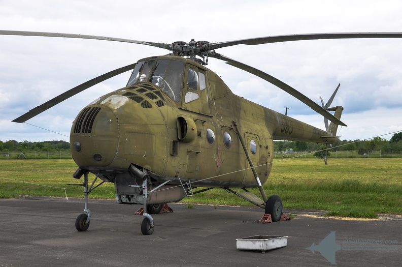 2010-06-13 11-41-39- original - LW Museum Gatow - MIL Mi-4A.jpg