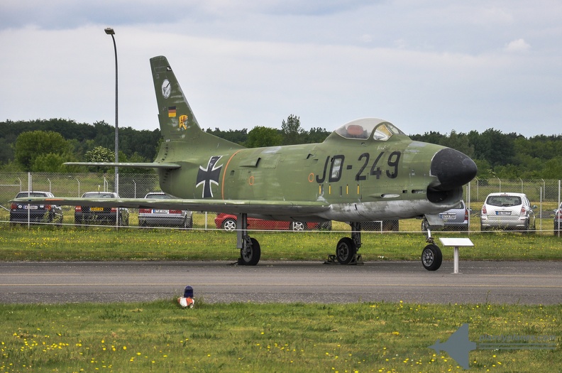 2010-06-13 13-27-02- original - LW Museum Gatow -North American F-86K Sabre.jpg